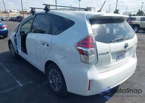 2017 Toyota Prius V Two из США, поврежденный, VIN JTDZN3EU1HJ059375